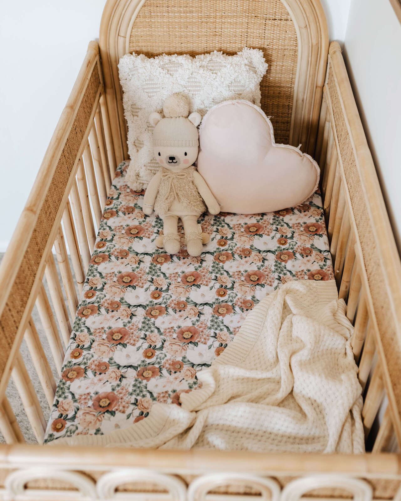 Snuggle Hunny Cot Sheet- Florence